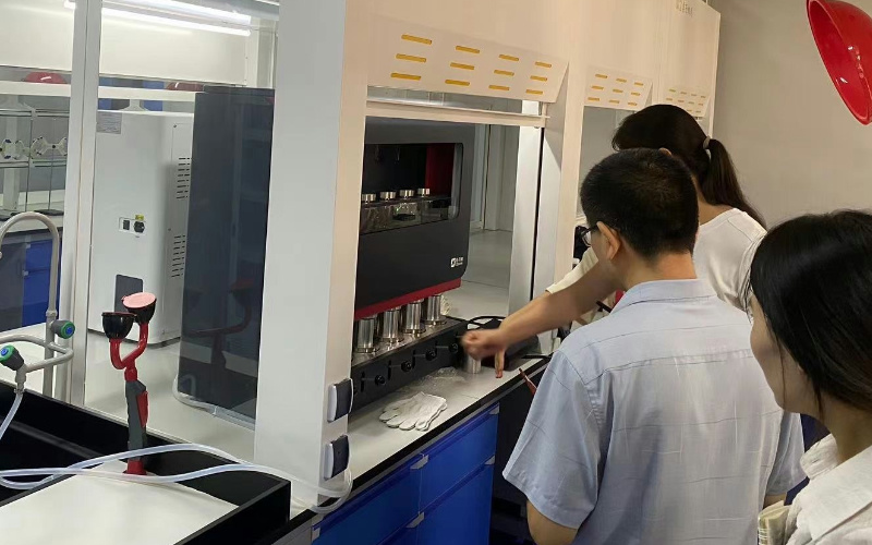 全自動(dòng)索氏提取儀測(cè)定飼料中脂肪含量